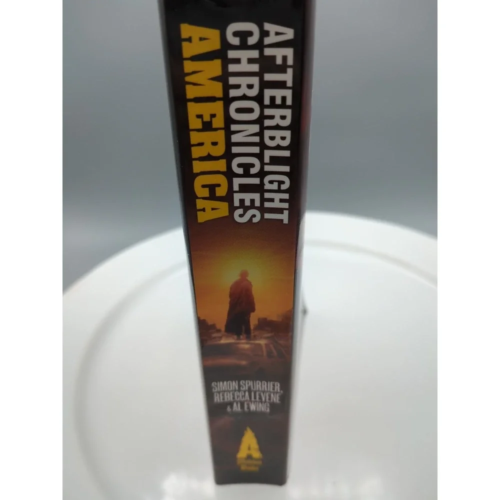 Afterblight Chronicles: America Omnibus Simon Spurrier, Rebecca Levene, Al Ewing